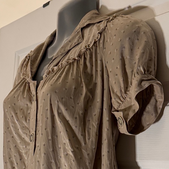 Silk Neutral Button-Up Blouse with Ruffle - Picture 5 of 9